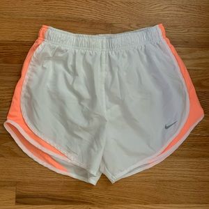 Nike Dri-Fit White Shorts Size Medium